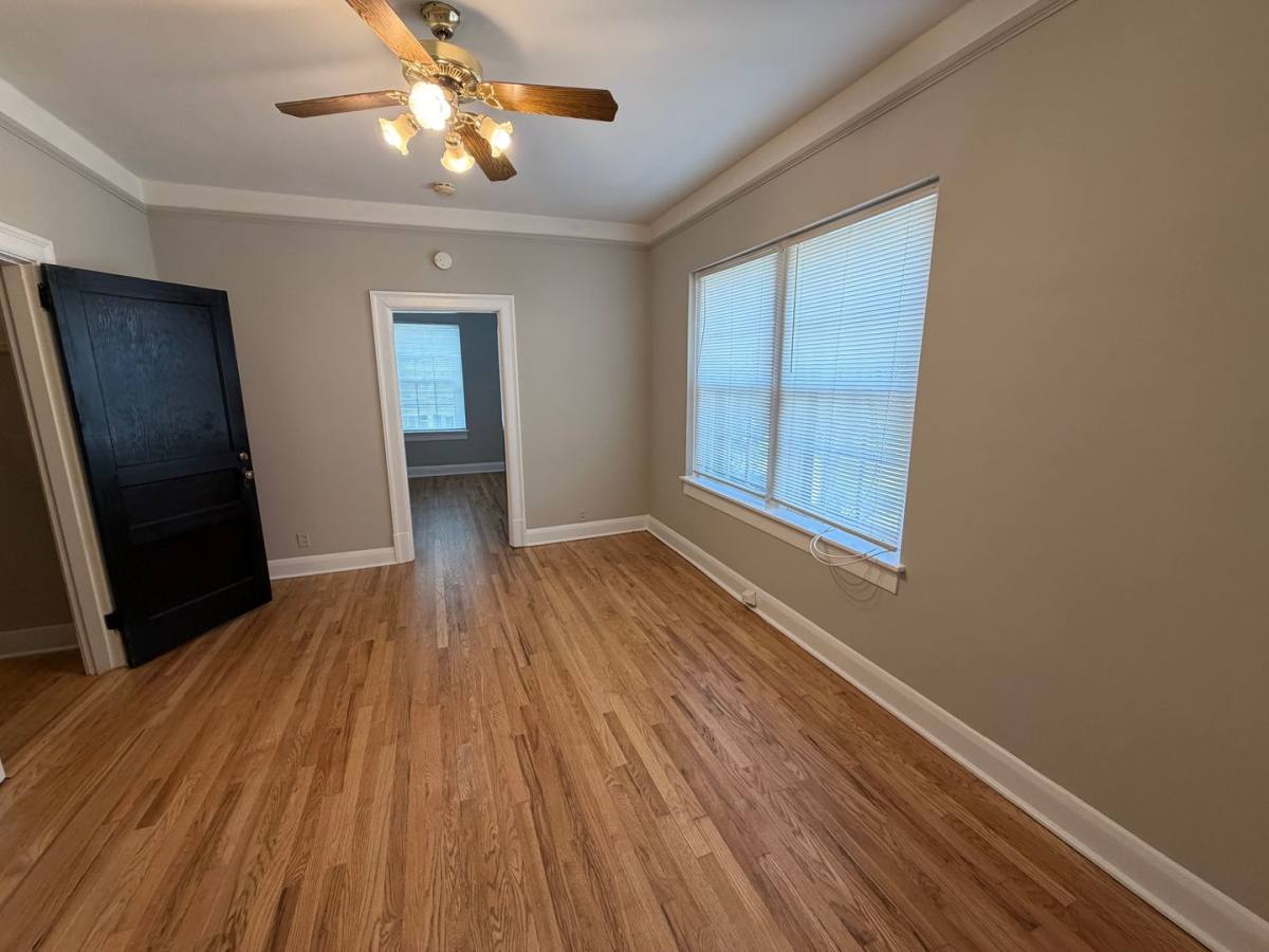 Apartment for rent at 432 E Lytle St, Murfreesboro, TN 37130