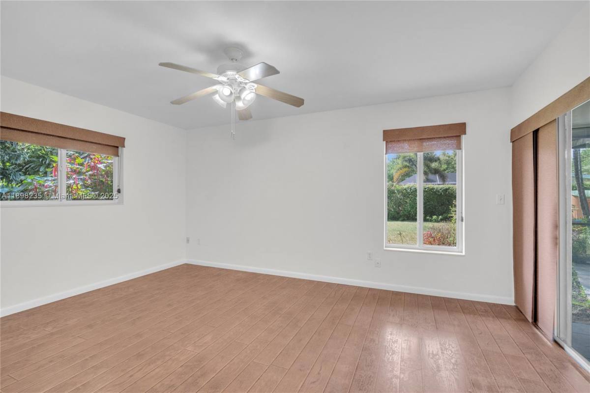 Apartment for rent at 15460 SW 82nd Court, Miami, FL 33157