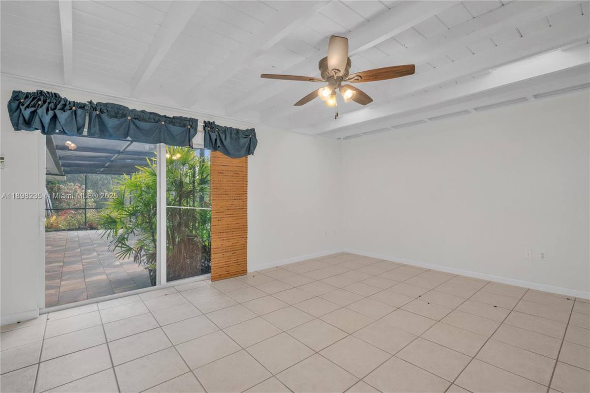 Apartment for rent at 15460 SW 82nd Court, Miami, FL 33157