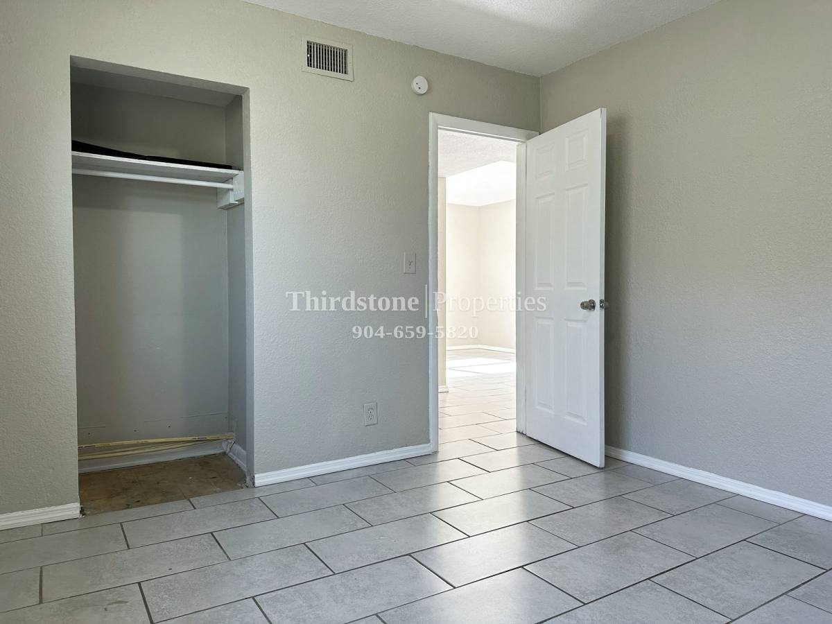 Apartment for rent at 1437 W 26th St #4, Jacksonville, FL 32209