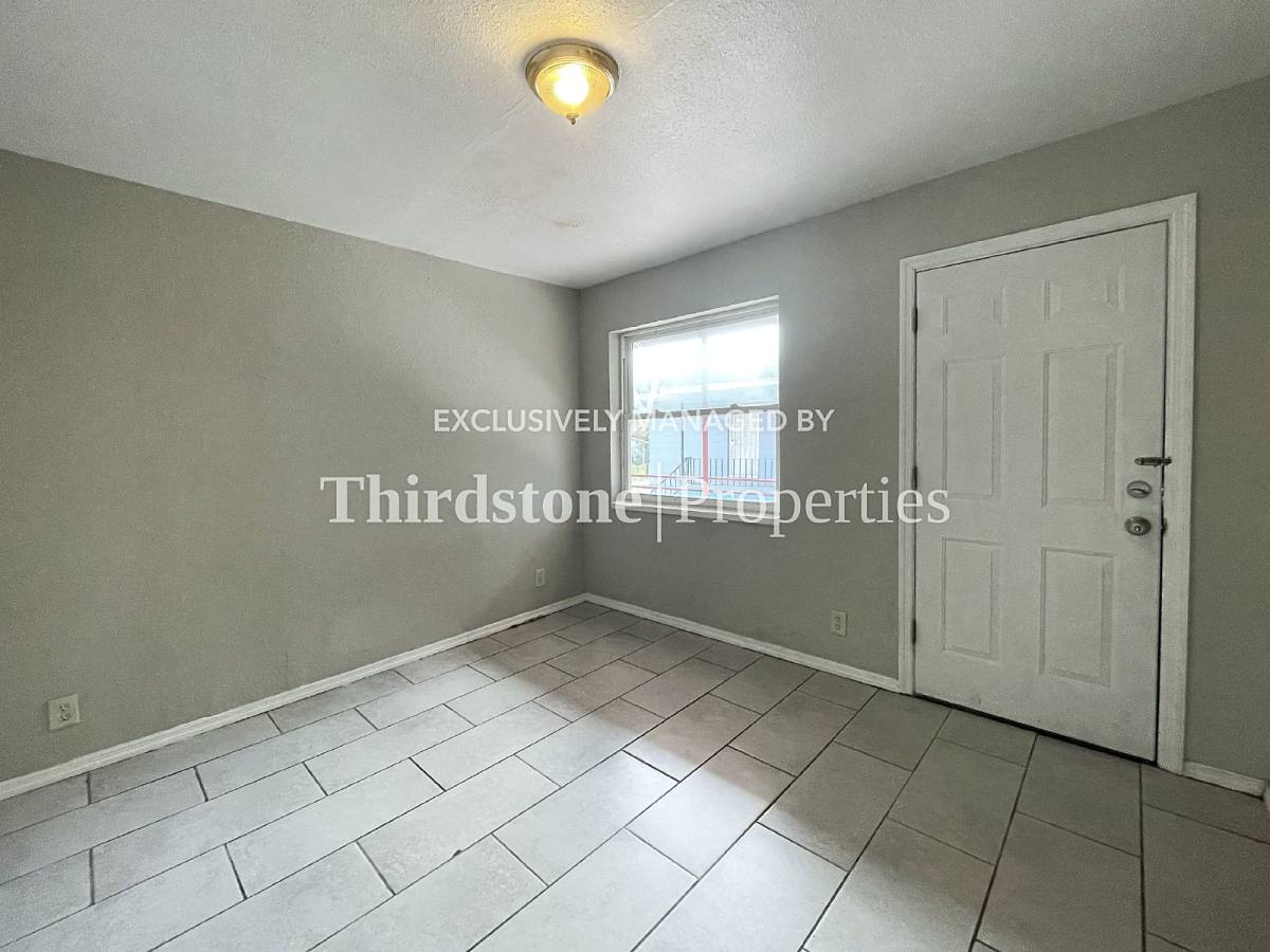 Apartment for rent at 1437 W 26th St #4, Jacksonville, FL 32209