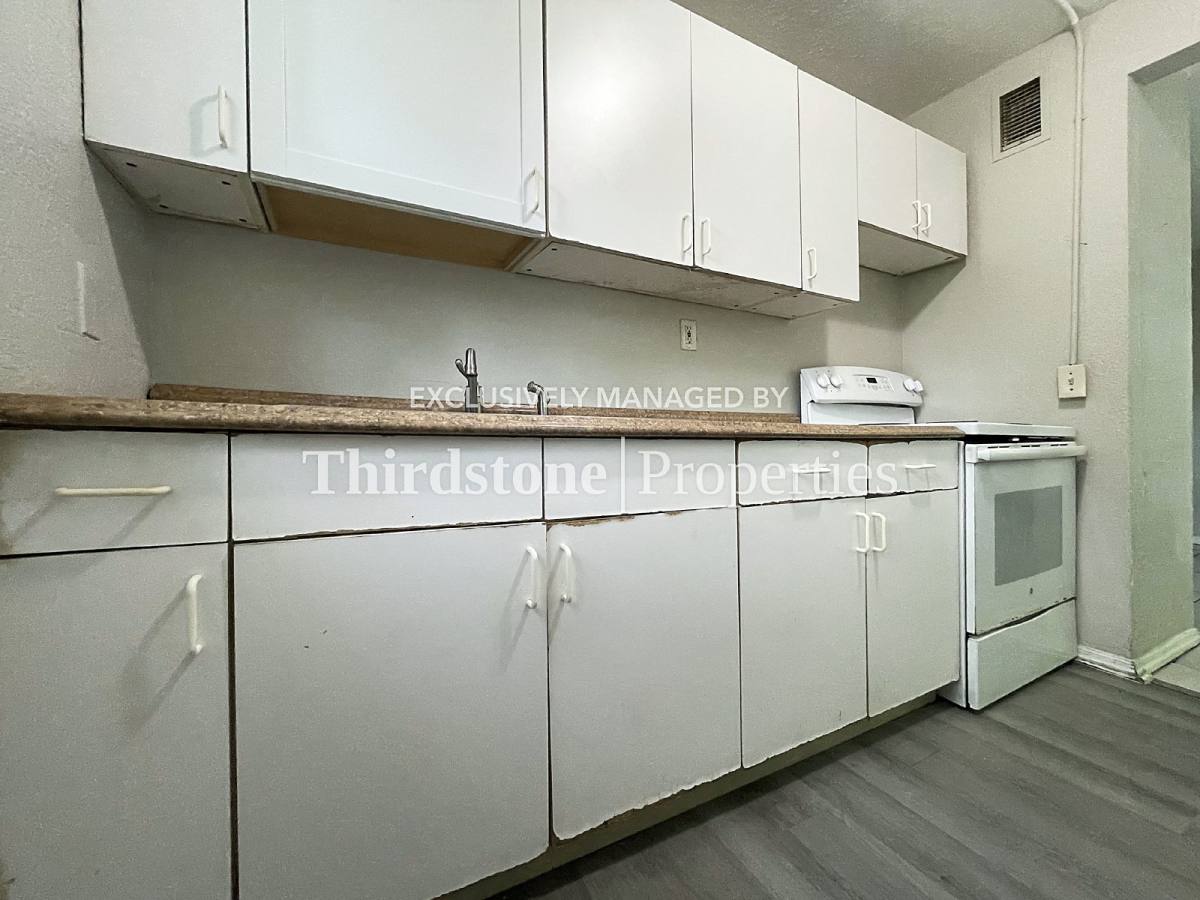 Apartment for rent at 1437 W 26th St #4, Jacksonville, FL 32209