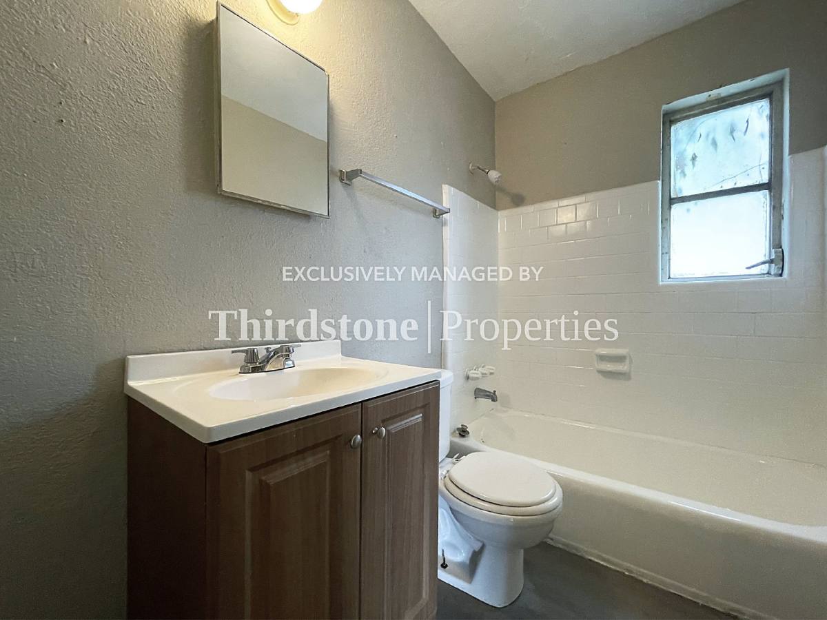 Apartment for rent at 1437 W 26th St #4, Jacksonville, FL 32209