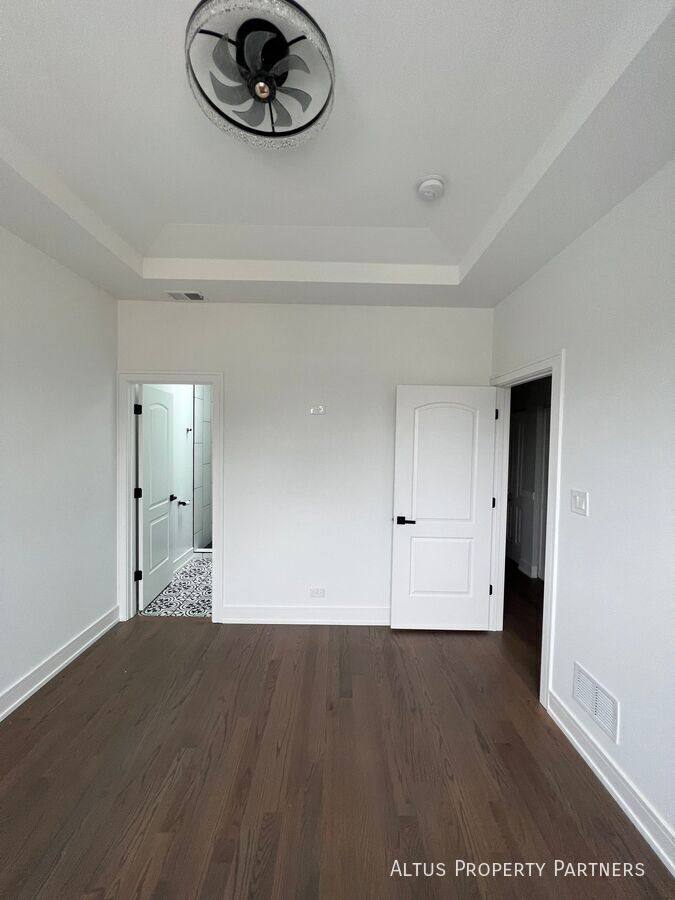 Apartment for rent at 6444 S Evans Ave #2, Chicago, IL 60637