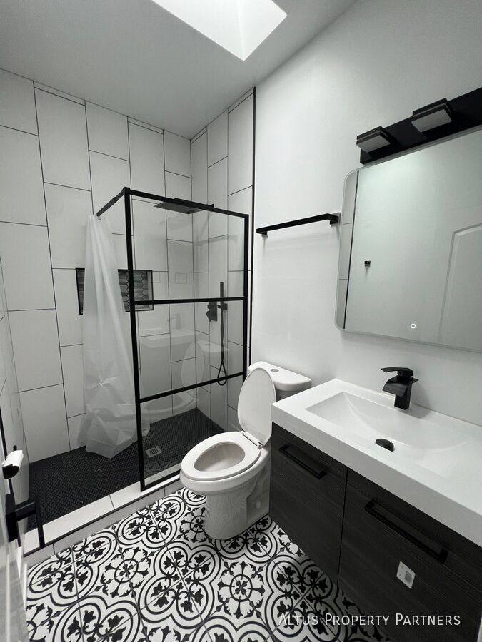 Apartment for rent at 6444 S Evans Ave #2, Chicago, IL 60637
