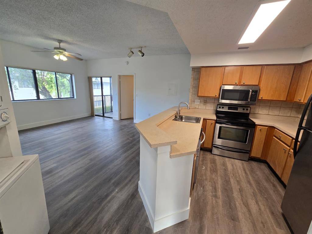 Apartment for rent at 2445 SW 18th Terrace #709, Fort Lauderdale, FL 33315