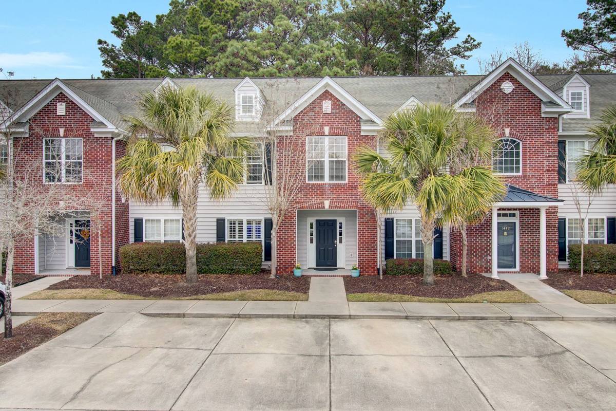 Townhouse for rent at 1443 Wellbrooke Lane, Mount Pleasant, SC 29466