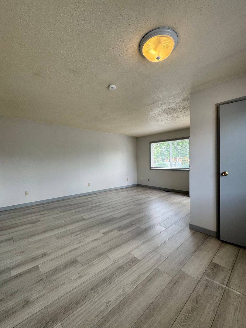 Apartment for rent at 1606 S 1st Ave, Yakima, WA 98902