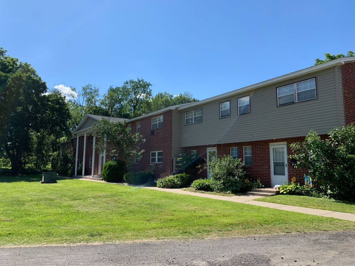 Townhouse for rent at 402-417 Lawrence Ave, Syracuse, NY 13212