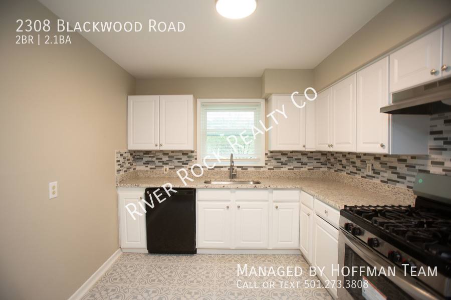 Townhouse for rent at 2308 Blackwood Rd, Little Rock, AR 72207