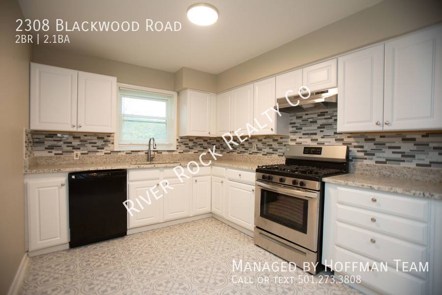 Townhouse for rent at 2308 Blackwood Rd, Little Rock, AR 72207