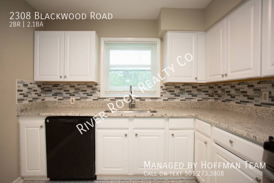 Townhouse for rent at 2308 Blackwood Rd, Little Rock, AR 72207