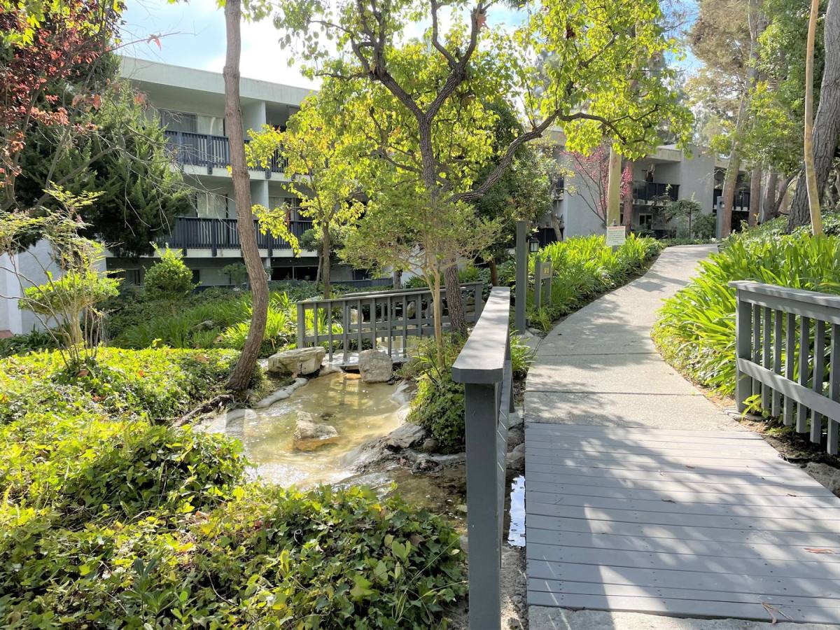 Condo for rent at 3602 W Estates Lane, Palos Verdes Peninsula, CA 90274