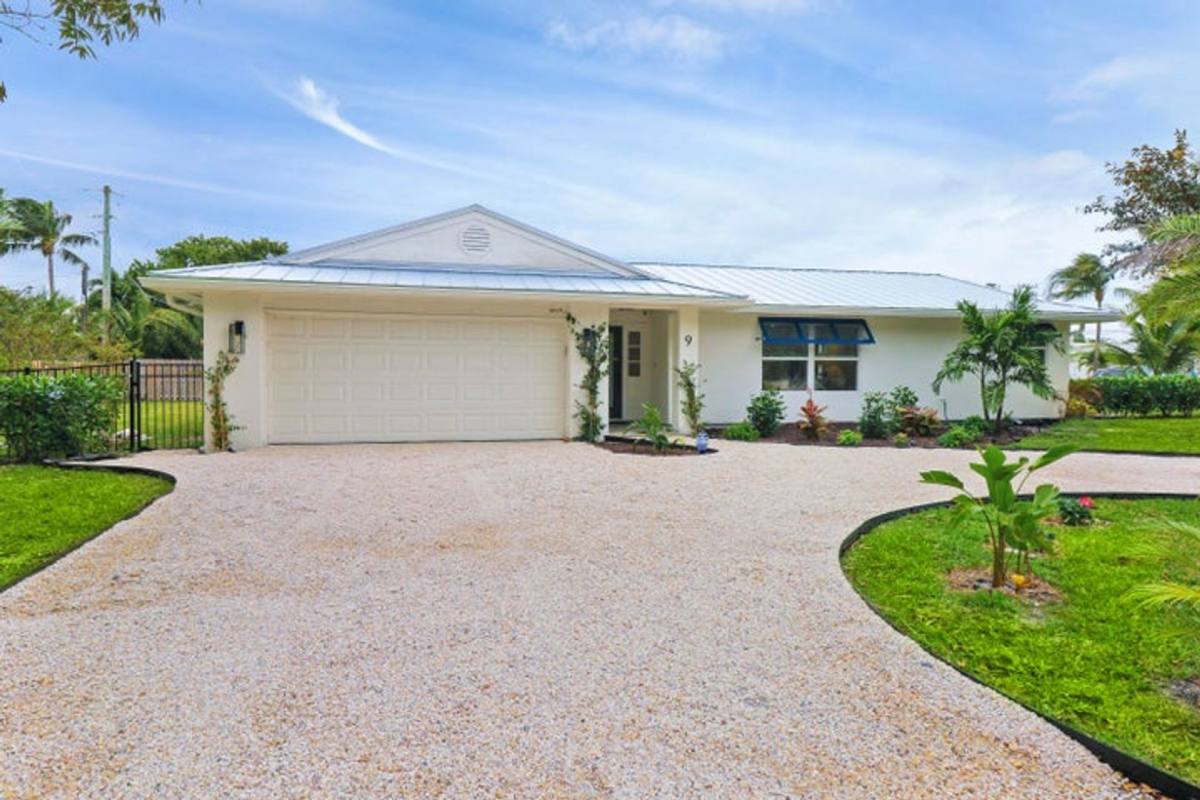 House for rent at 9 W Riverside Dr, Jupiter, FL 33469