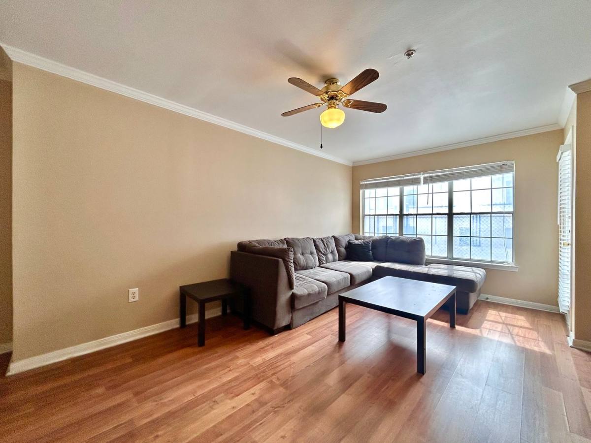 House for rent at 501 W 26th St #214, Austin, TX 78705