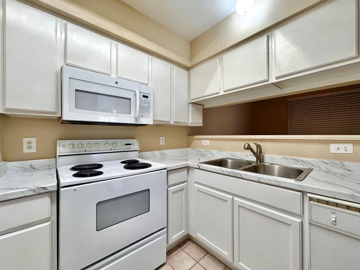 House for rent at 501 W 26th St #214, Austin, TX 78705