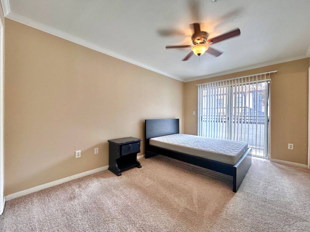 House for rent at 501 W 26th St #214, Austin, TX 78705