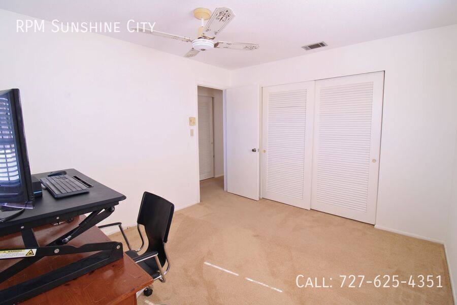 House for rent at 10321 Larchmont Place N, Pinellas Park, FL 33782