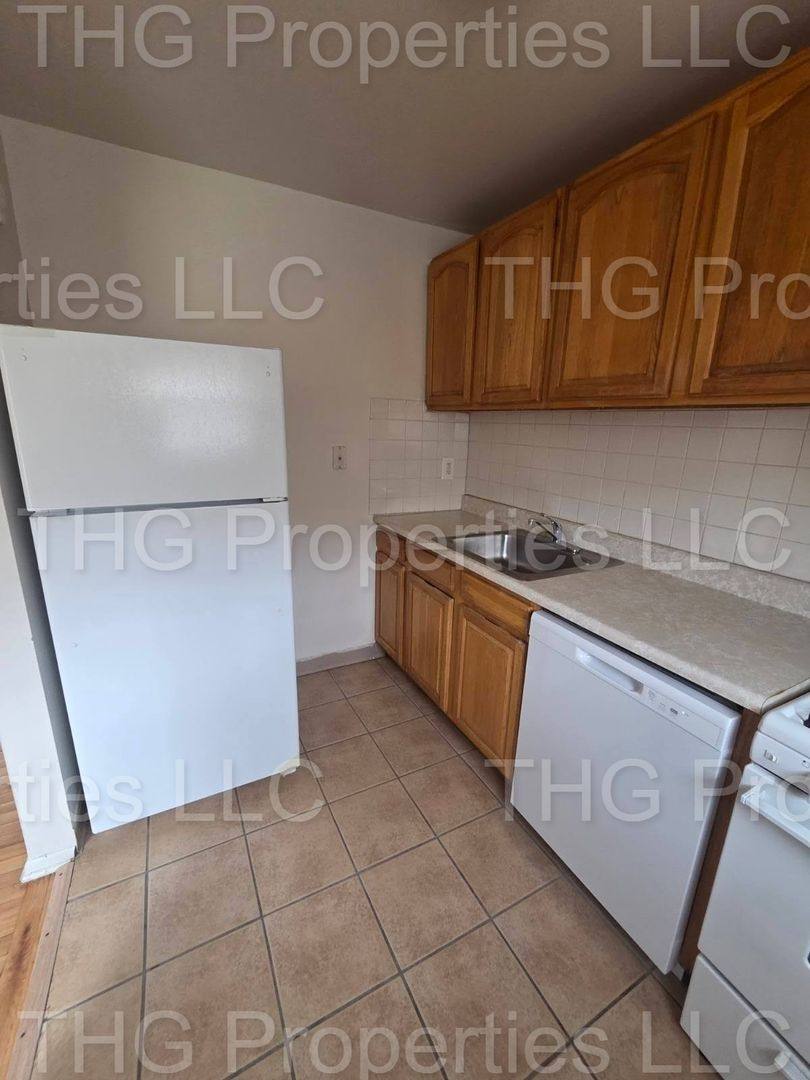 Apartment for rent at 22-63 Green Ave, Westwood, NJ 07675