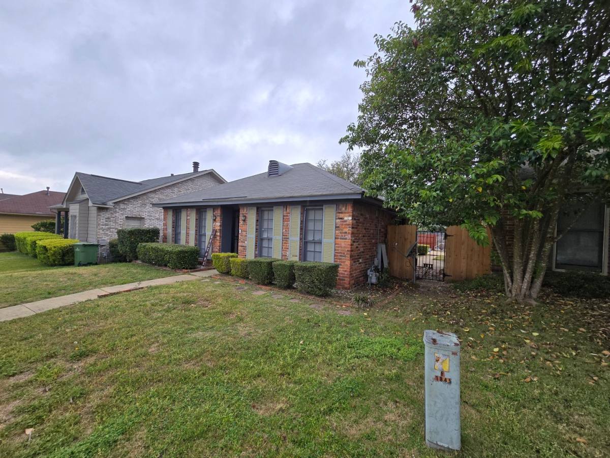 House for rent at 1845 Young Farm Rd, Montgomery, AL 36106