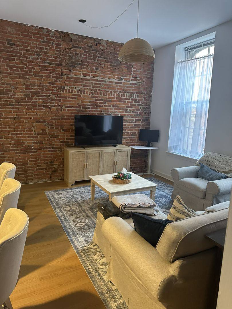 Apartment for rent at 24-30 S Bank St, Philadelphia, PA 19106