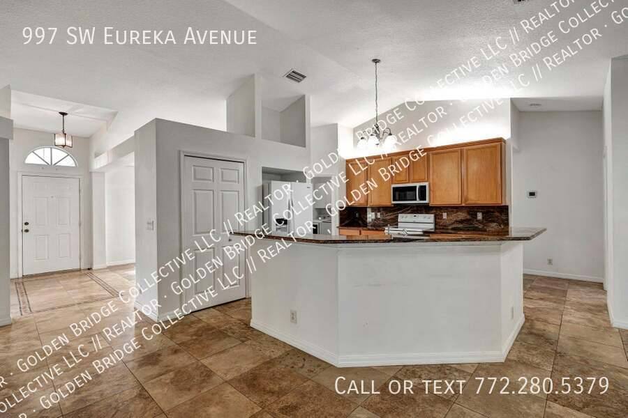 House for rent at 997 SW Eureka Ave, Port Saint Lucie, FL 34953