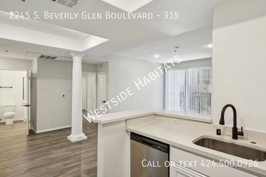 Apartment for rent at 2245 S Beverly Glen Blvd #315, Los Angeles, CA 90024