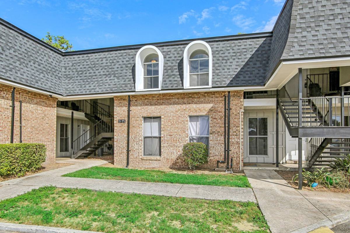 Apartment for rent at 7201 Arlington Expressway, Jacksonville, FL 32211