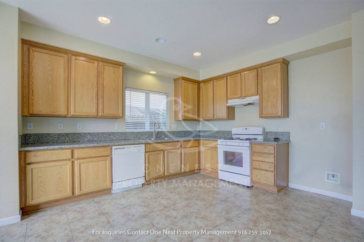 House for rent at 1746 Barney Ave, Olivehurst, CA 95961