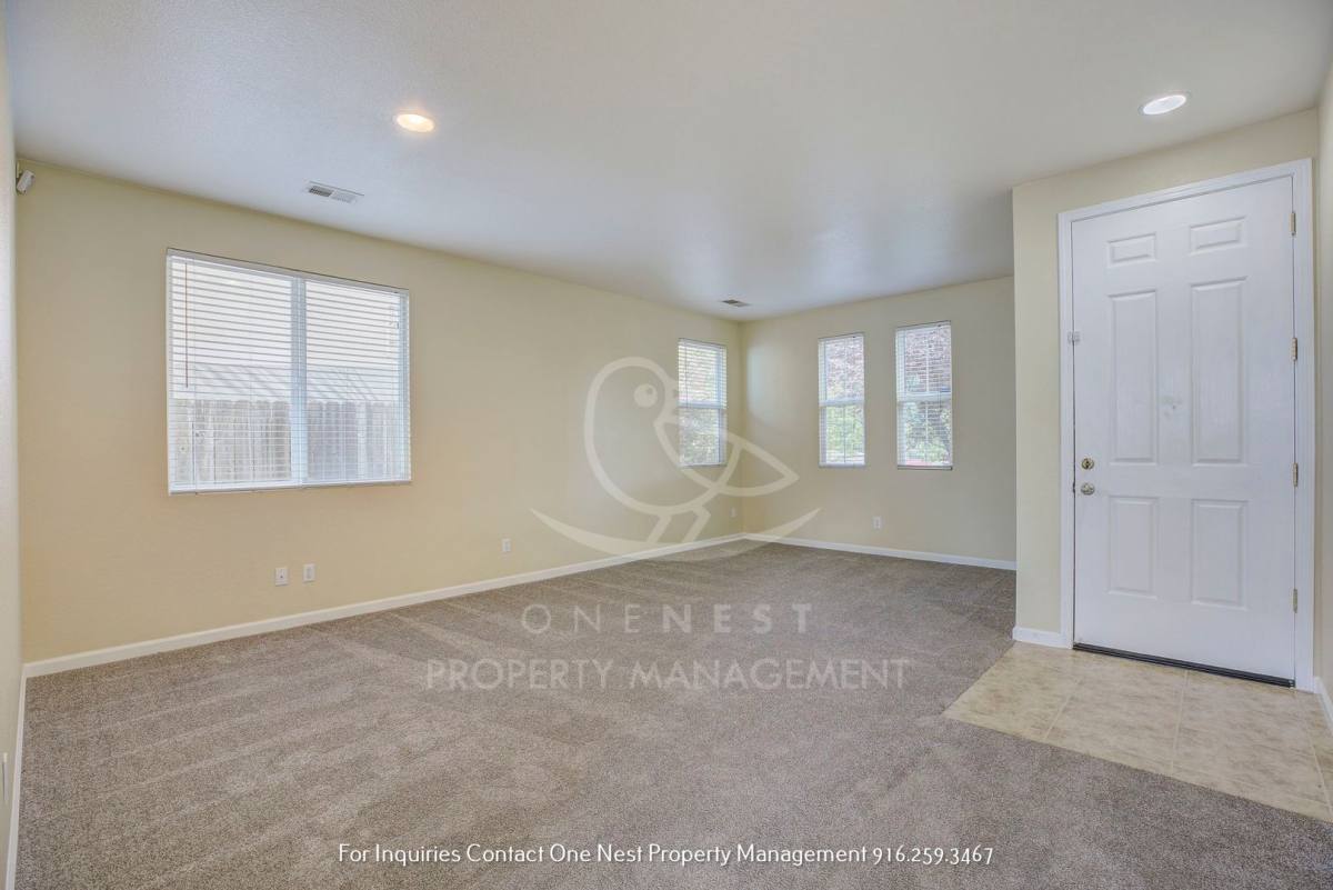 House for rent at 1746 Barney Ave, Olivehurst, CA 95961