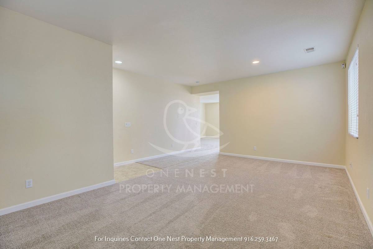 House for rent at 1746 Barney Ave, Olivehurst, CA 95961