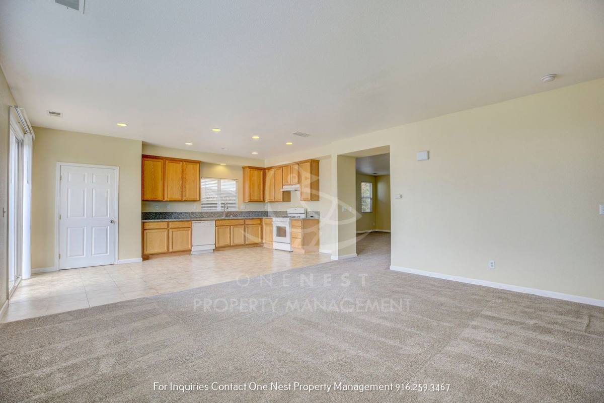 House for rent at 1746 Barney Ave, Olivehurst, CA 95961