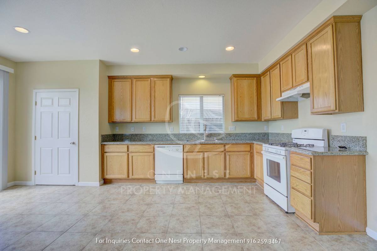 House for rent at 1746 Barney Ave, Olivehurst, CA 95961