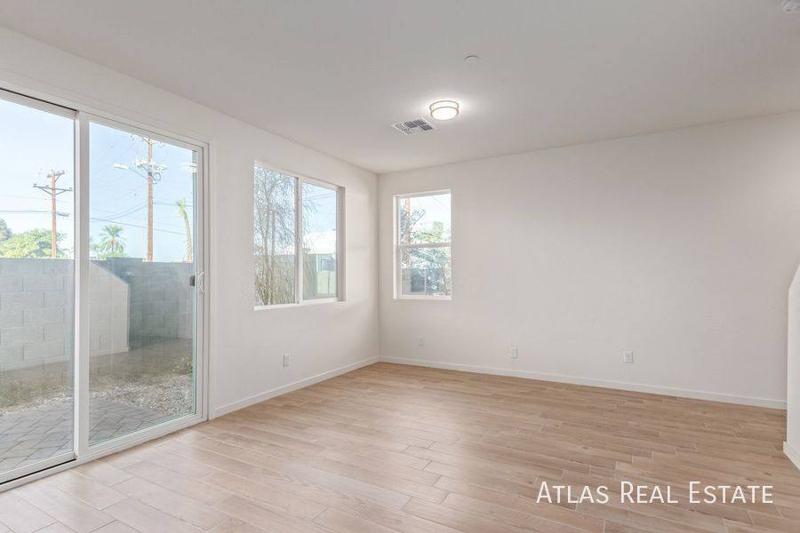 Townhouse for rent at 3010 E Yale St #1, Phoenix, AZ 85008