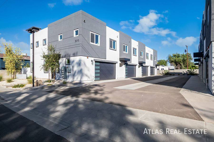 Townhouse for rent at 3010 E Yale St #1, Phoenix, AZ 85008