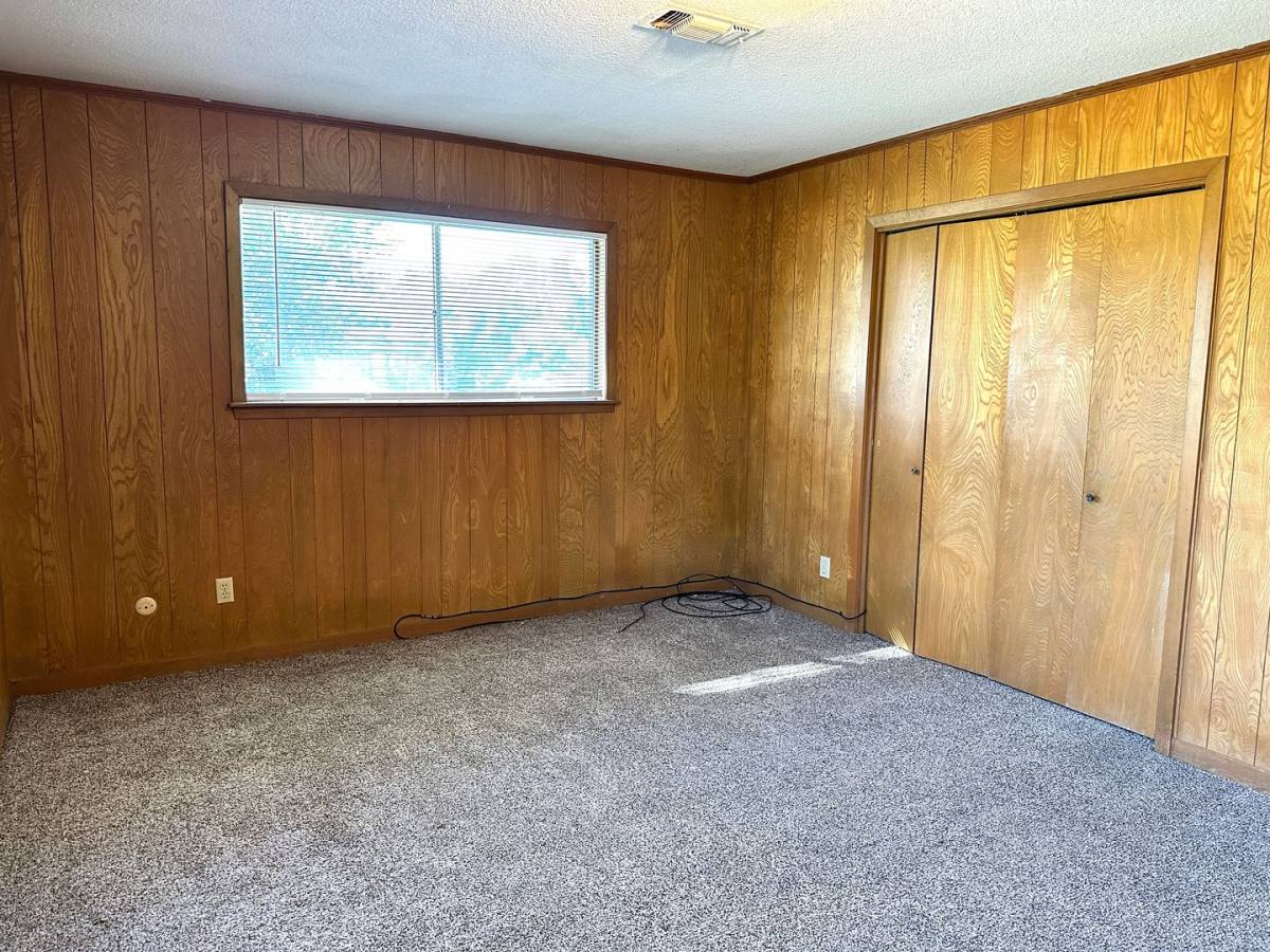 House for rent at 706 Manson St, Wolfe City, TX 75496