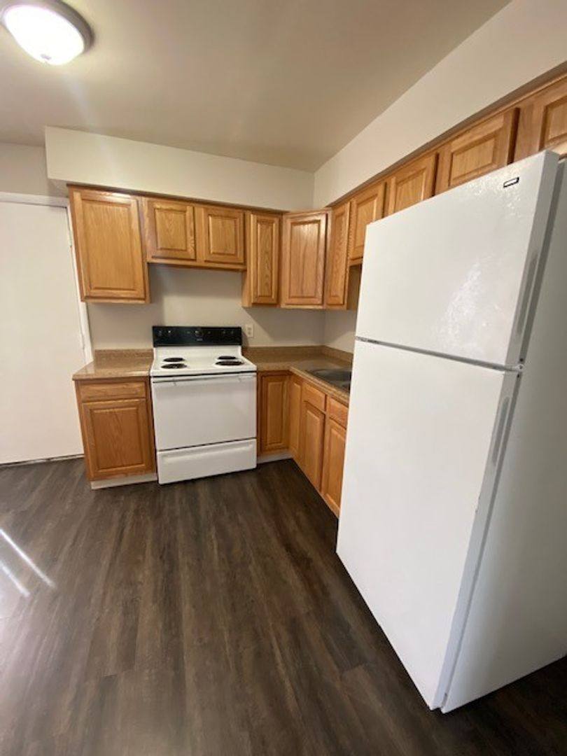Apartment for rent at 1171 Sanborn Place, Columbus, OH 43229