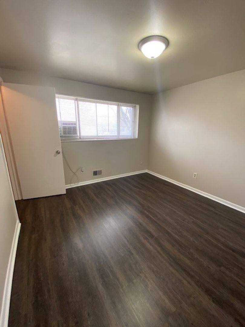 Apartment for rent at 1171 Sanborn Place, Columbus, OH 43229