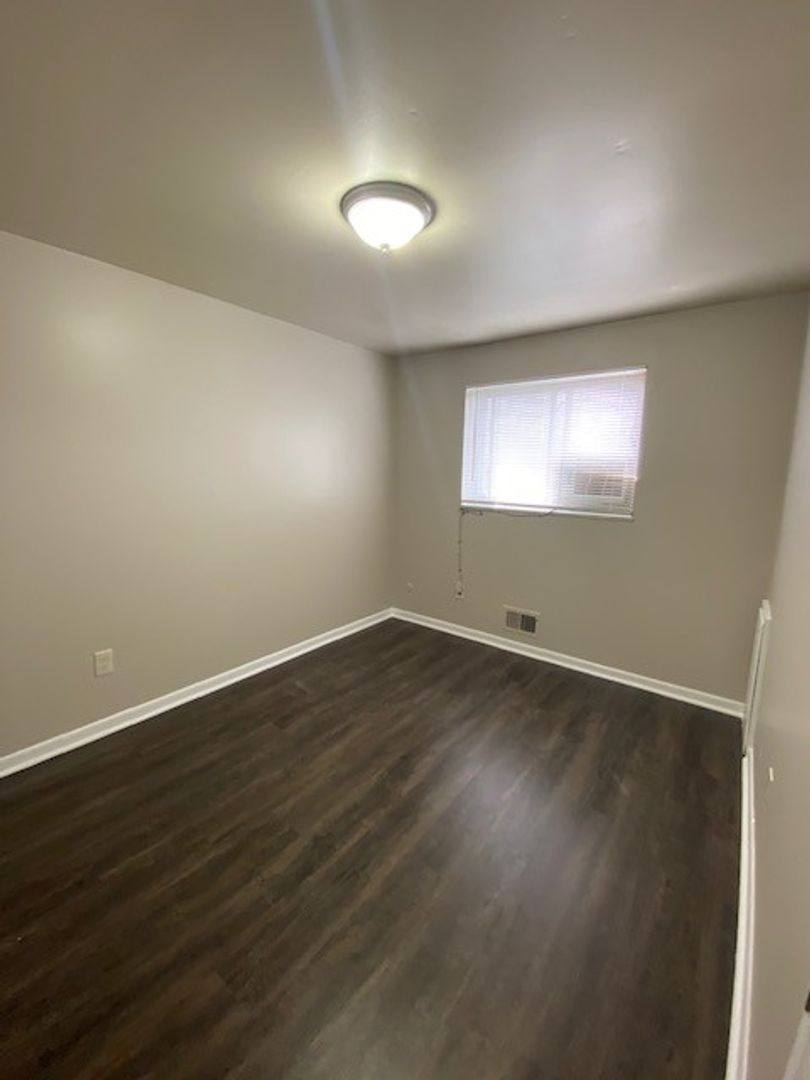 Apartment for rent at 1171 Sanborn Place, Columbus, OH 43229