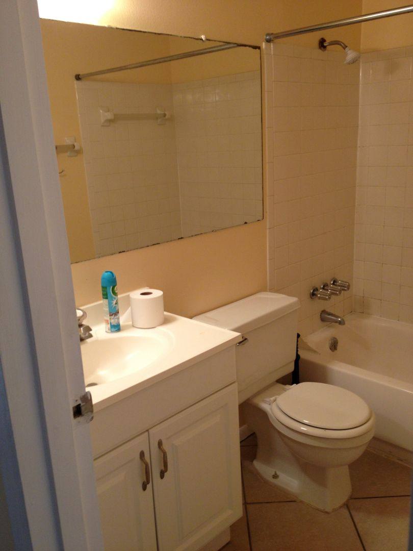 House for rent at 2705C Hidden Lake Blvd, Sarasota, FL 34237