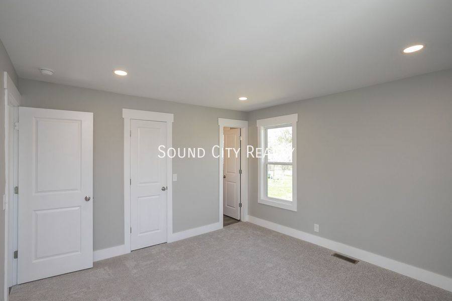House for rent at 1608 Autumn Ridge Dr, Nashville, TN 37207