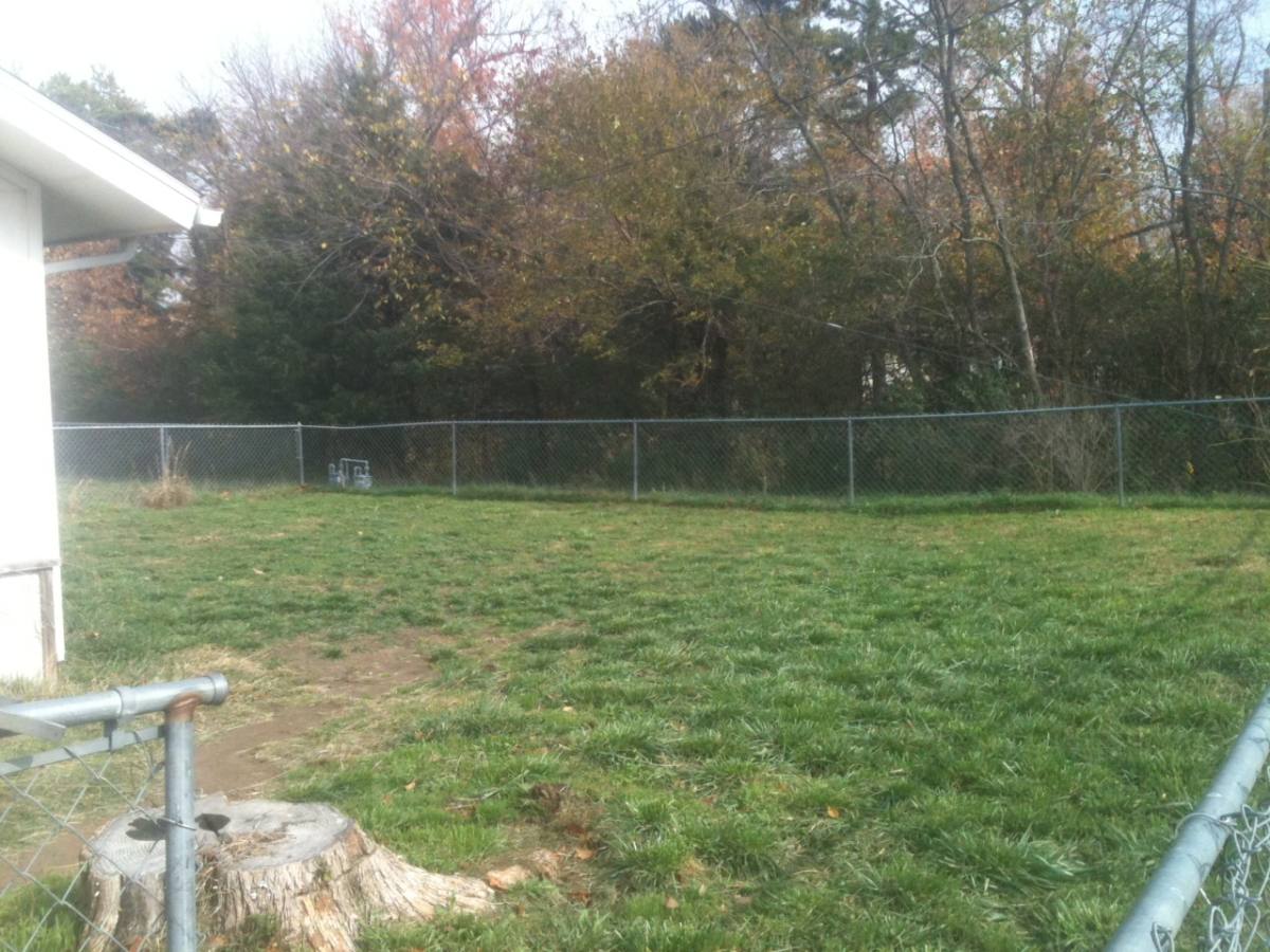 Apartment for rent at 958-960 N Lancelot Ave, Fayetteville, AR 72701