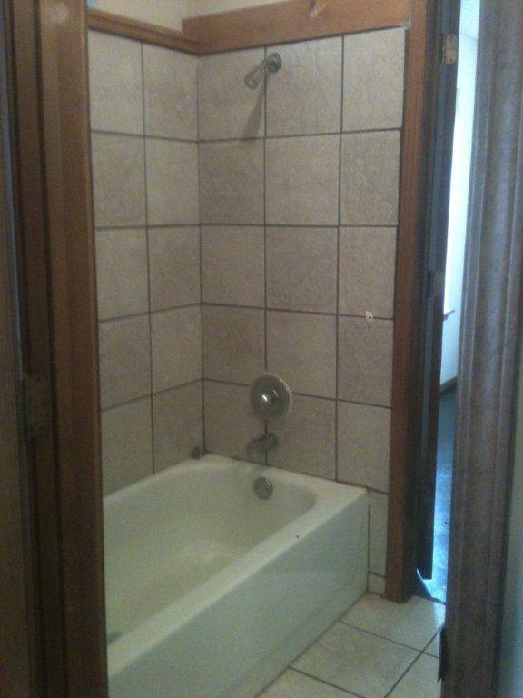 Apartment for rent at 958-960 N Lancelot Ave, Fayetteville, AR 72701