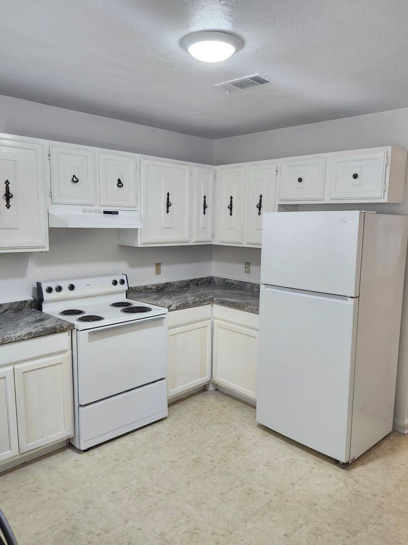 House for rent at 1872-A Darryl Dr, Tallahassee, FL 32301