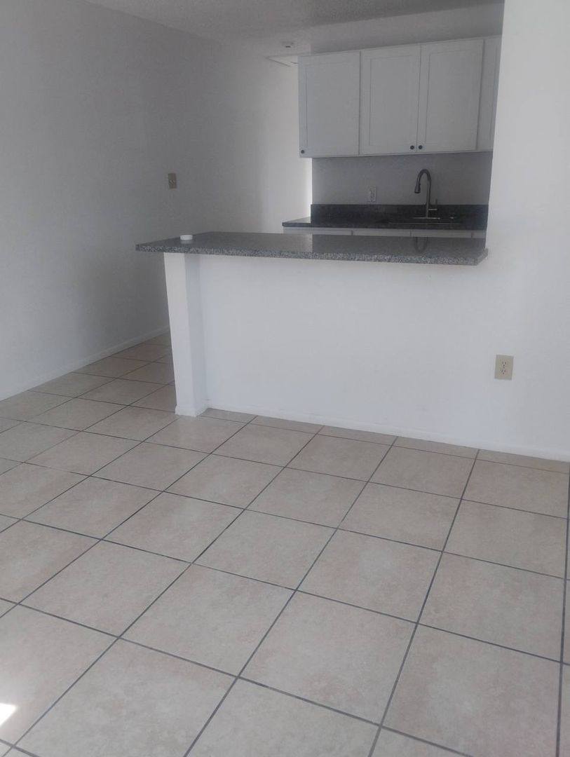 Apartment for rent at 2206-2208 W Highland St, Lakeland, FL 33815