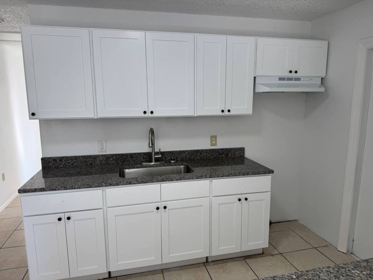 Apartment for rent at 2206-2208 W Highland St, Lakeland, FL 33815