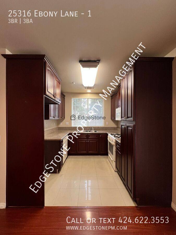 Apartment for rent at 25316 Ebony Lane #1, Lomita, CA 90717