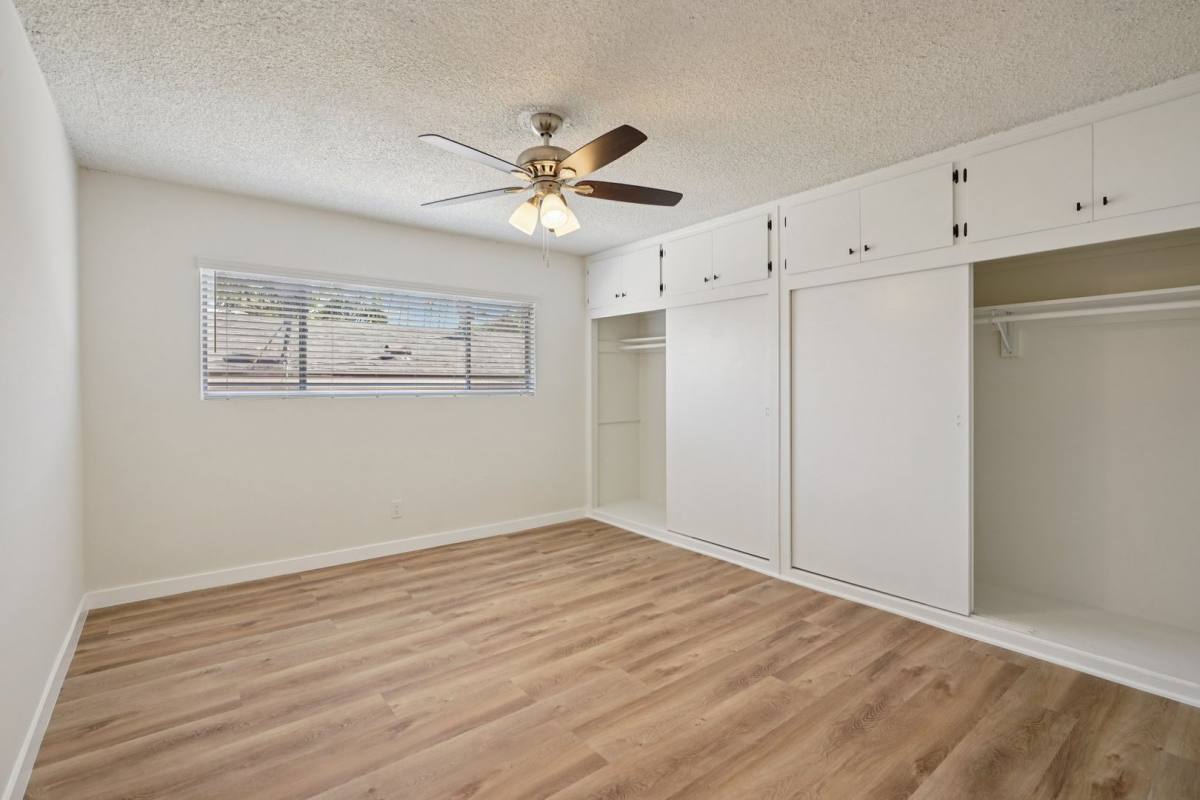 Apartment for rent at 437 W Queen St #10, Inglewood, CA 90301