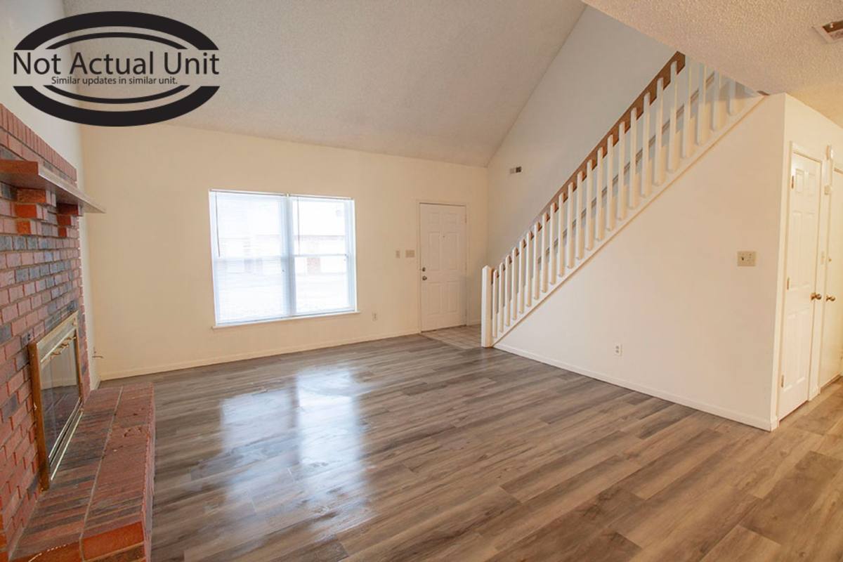 Apartment for rent at 1913-1915 Greenleaves Court, Columbia, MO 65201