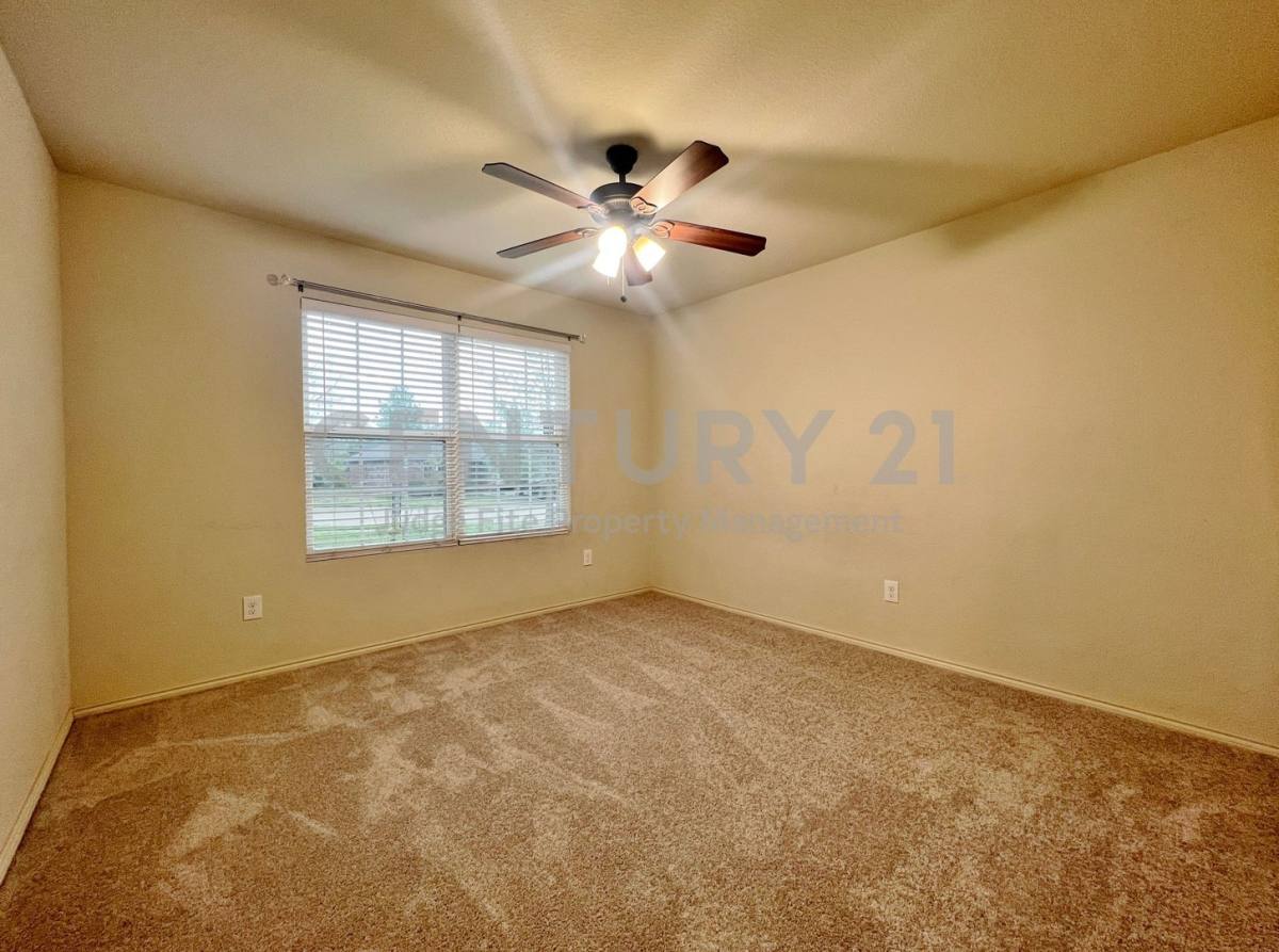 House for rent at 9925 Amaryllis Lane, Fort Worth, TX 76108